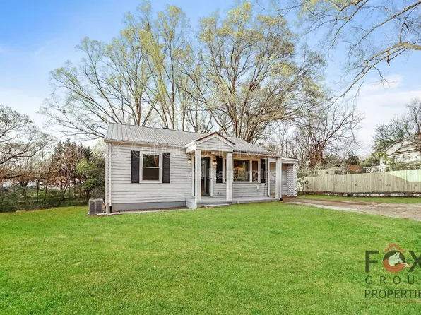 1522 7th Avenue Dr SW, Hickory, NC 28602