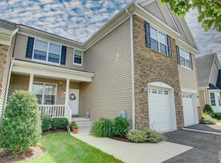 11 Gables Way, Monroe Township, NJ 08831