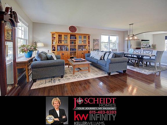 2nd image of 803 Hathaway Ct