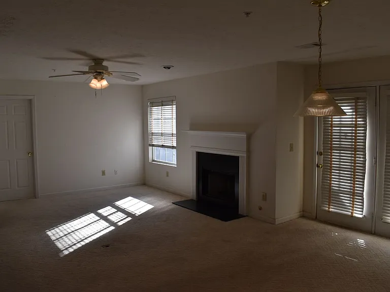 1391 Keys Crossing Dr NE #1391 — Photo 2