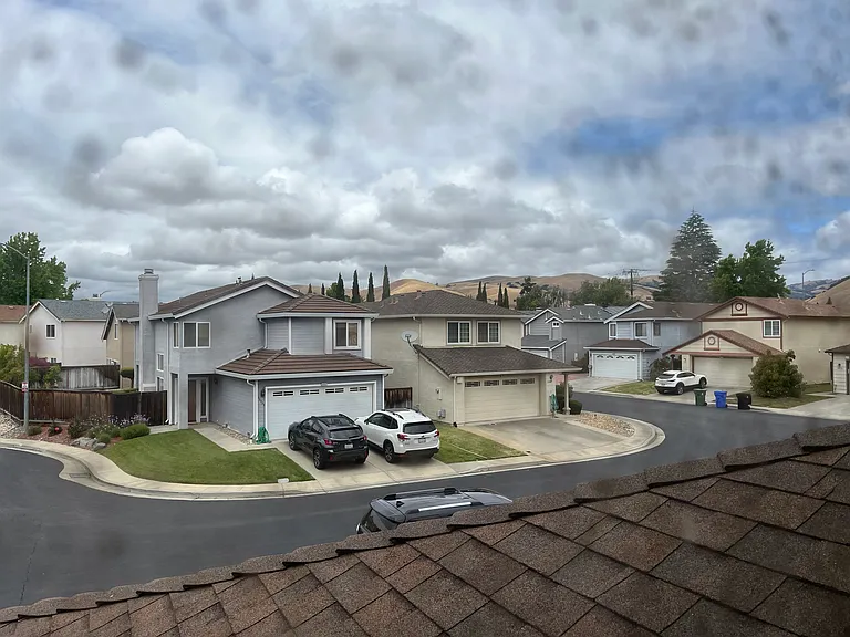 Court location, beautiful hill view