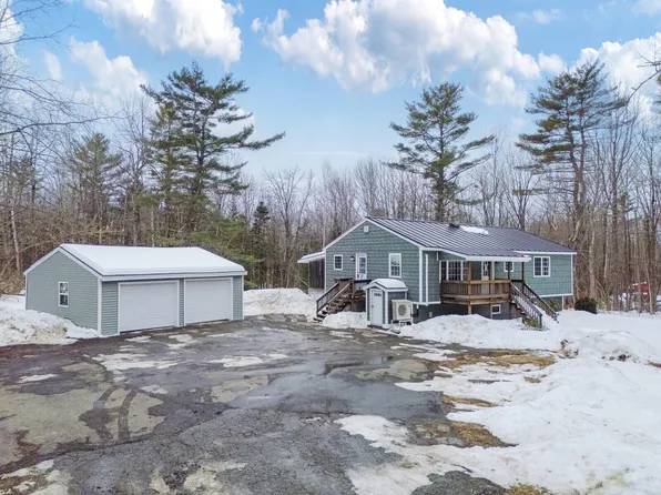 154 Waterville Road, China, ME 04358