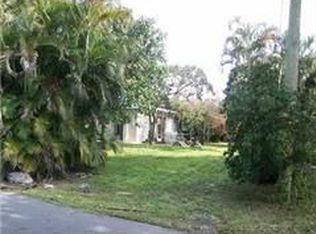 726 SW 27th Pl, Boynton Beach, FL 33435