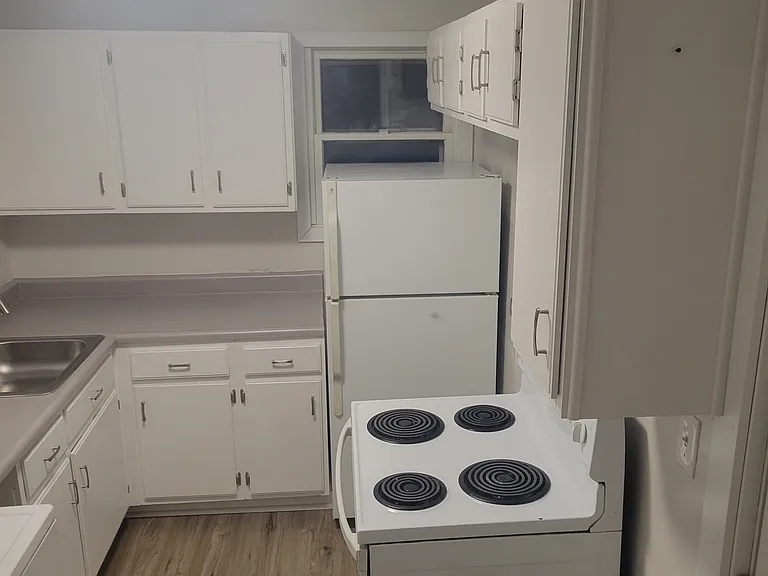419 North Ave #2 — Photo 6