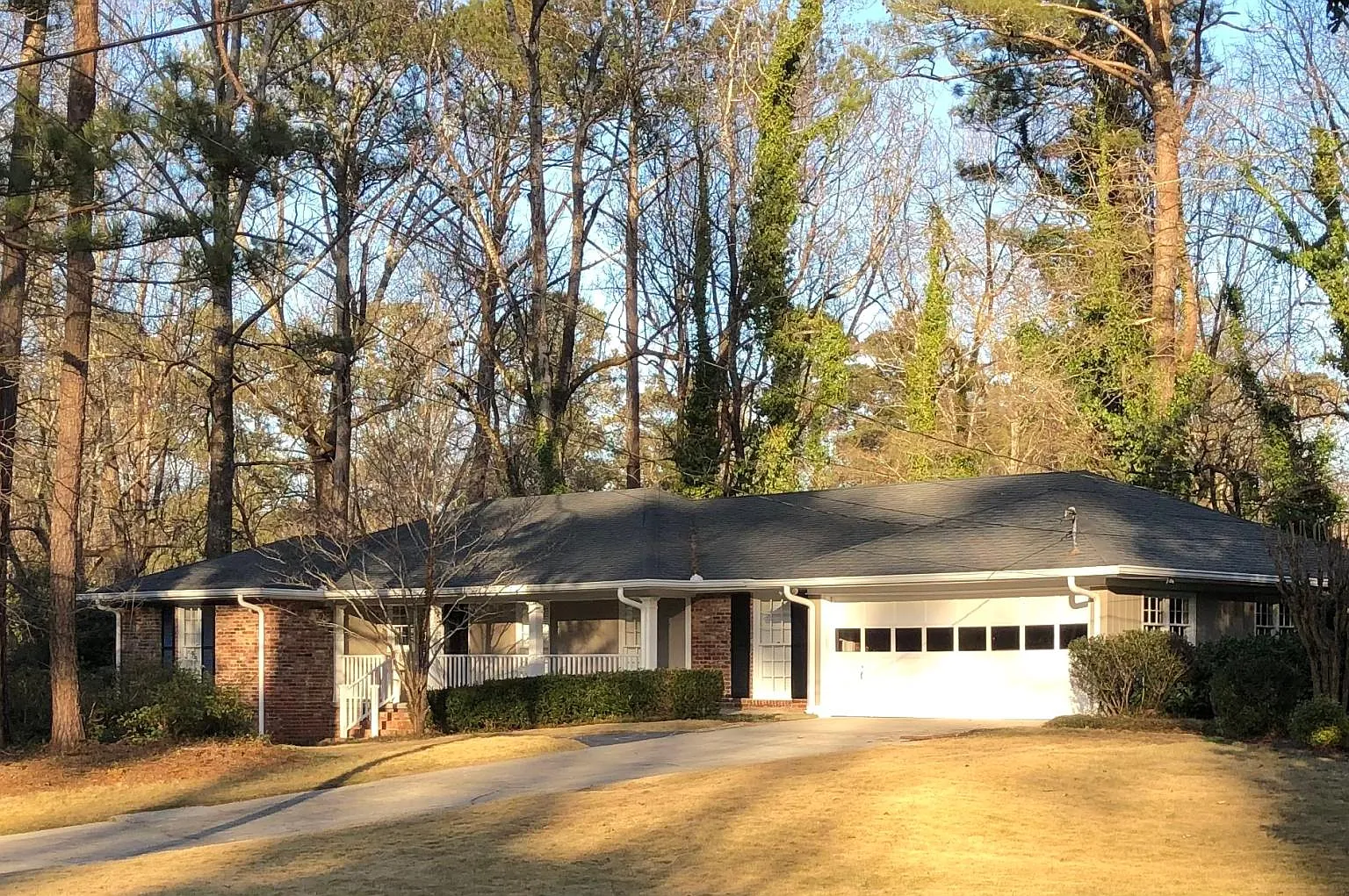 6915 Heathfield Dr — Photo 1
