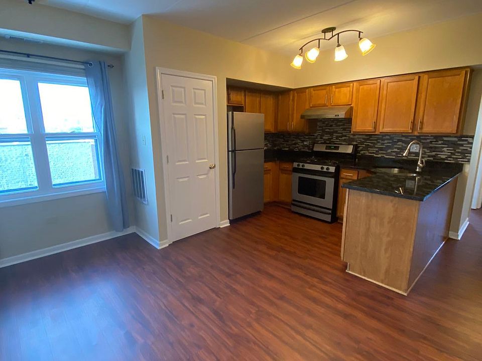 1st image of 2932 S Wentworth Ave #601