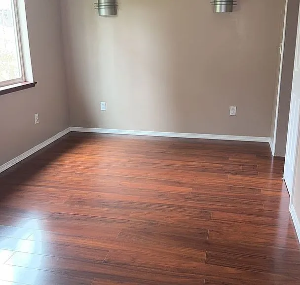 1008 Stockwell St — Photo 12
