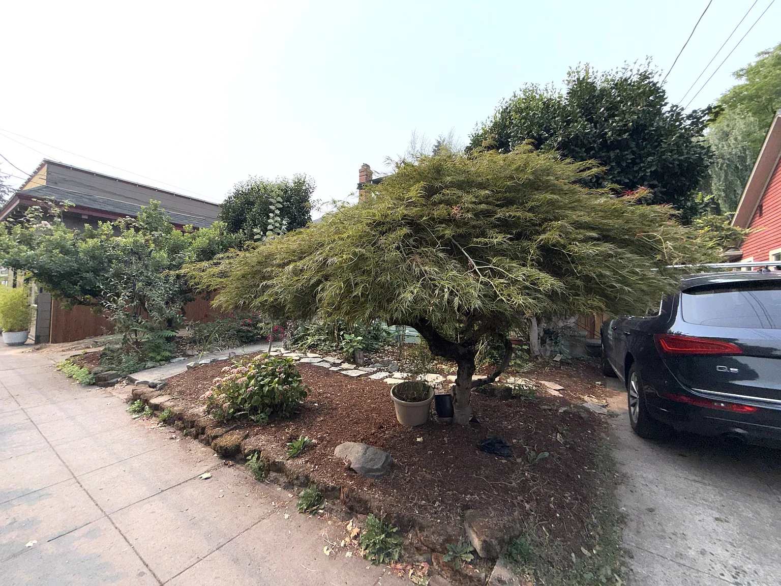 5 bed, 2124 sqft, $4,485 — Photo 3