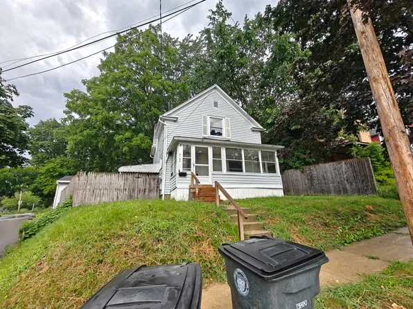 2162 8th St SW, Akron, OH 44314