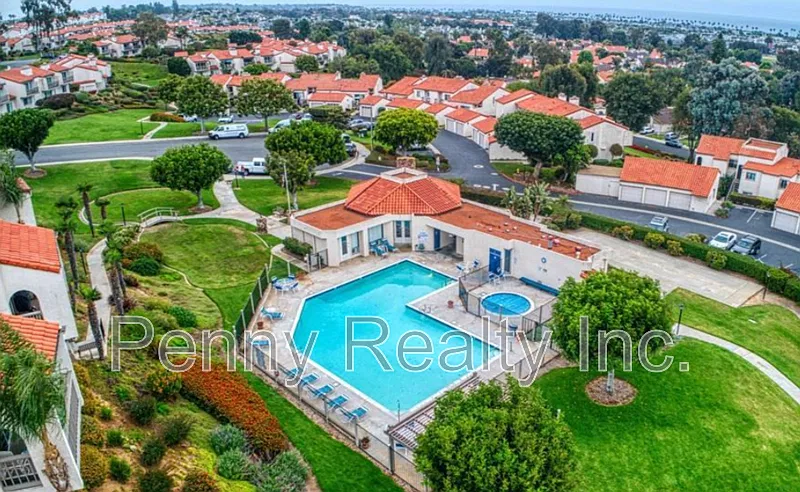 2 bed, 2.0 bath, 959 sqft, $3,425 — Photo 4
