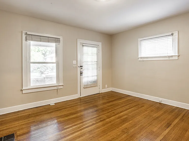 4327 N Park Ave — Photo 6
