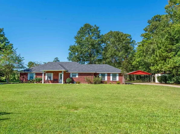 1016 N Spillway Rd, Farmerville, LA 71241