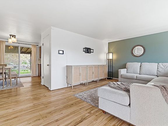 5th image of 505 Pointview Rd