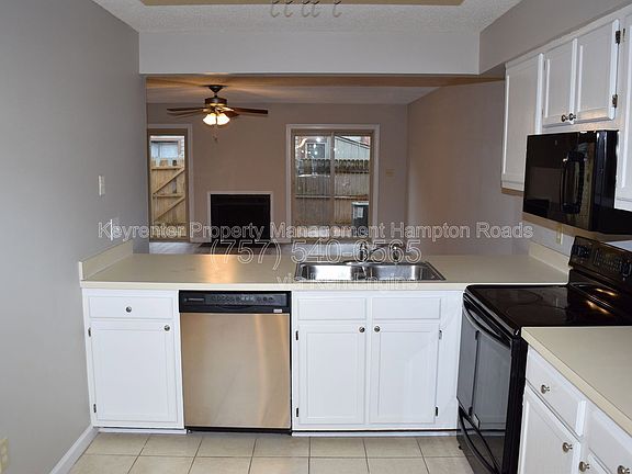 4th image of 1412 Woodscape Ln