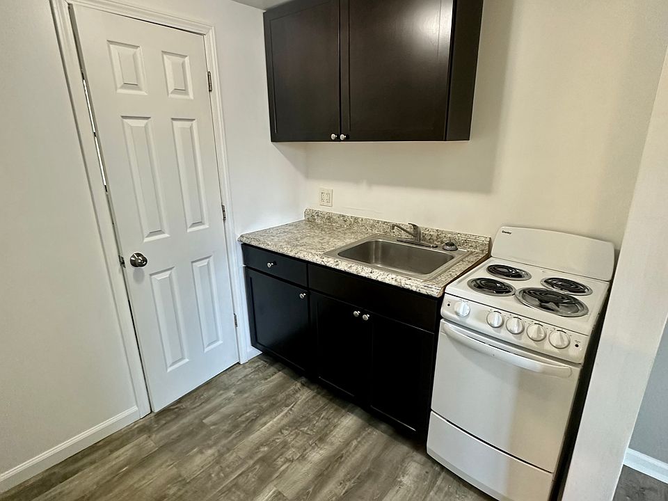 1st image of 153 Hopkins St #2