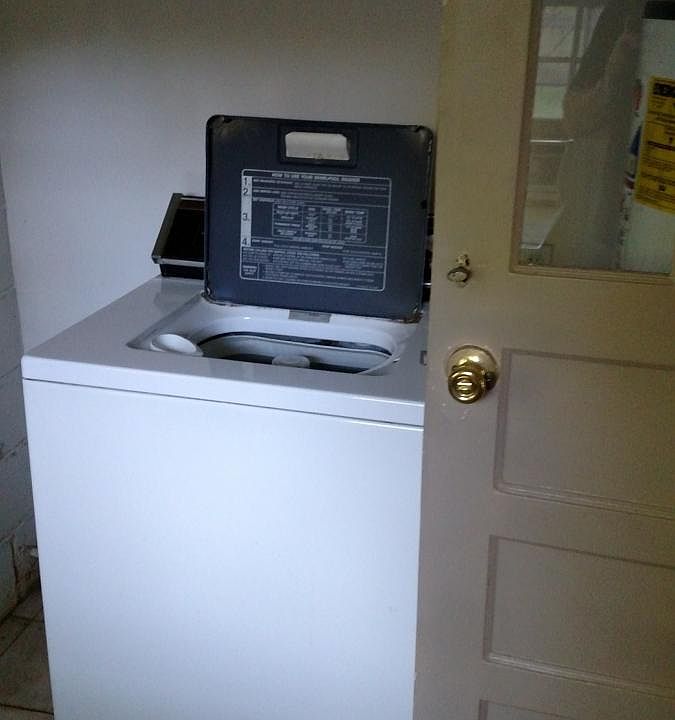 Washer/Dryer Included