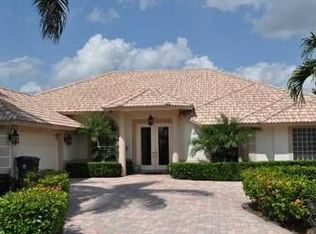 2256 Newbury Dr, Wellington, FL 33414