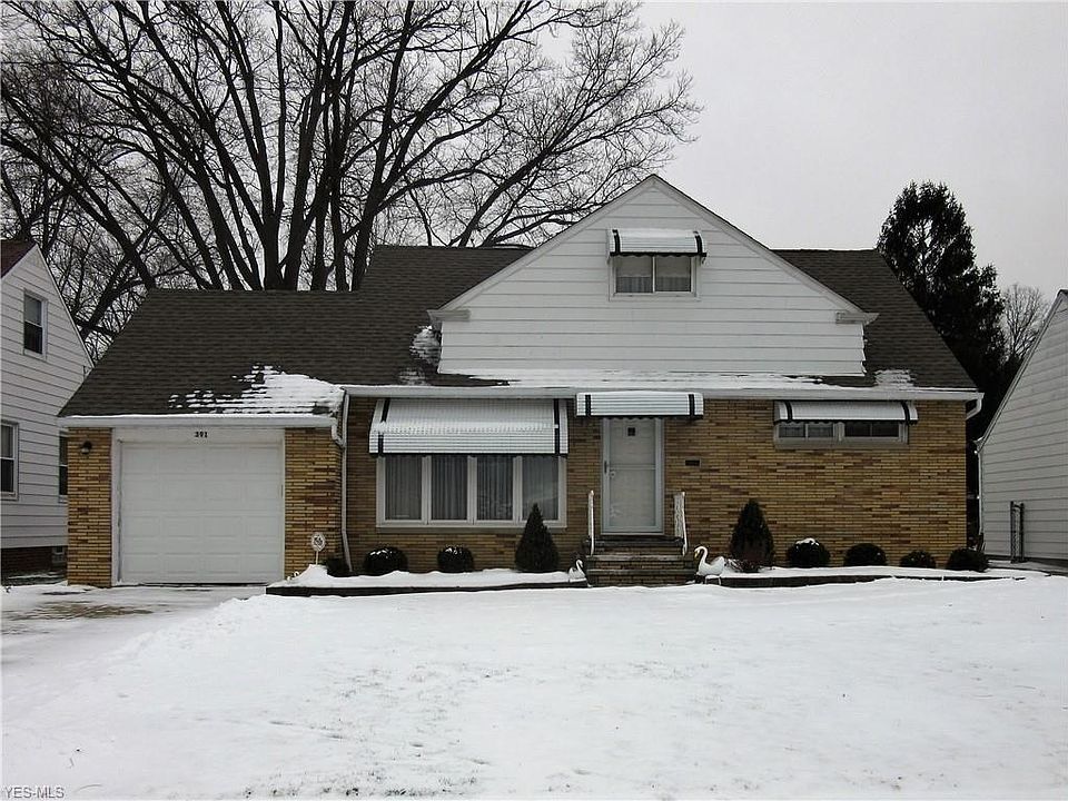 1st image of 391 E 262nd St