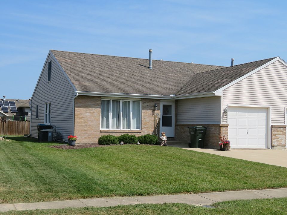 1st image of 584 W Dove Ln