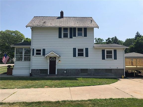 2nd image of 609 N Broadway St