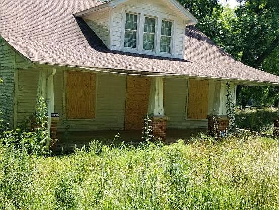 2nd image of 6304 Old Concord Rd