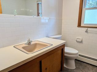 649 N Warren St FLOOR 1, Orwigsburg, PA 17961
