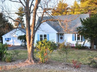 9 Holmes Cir, Farmington, CT 06032