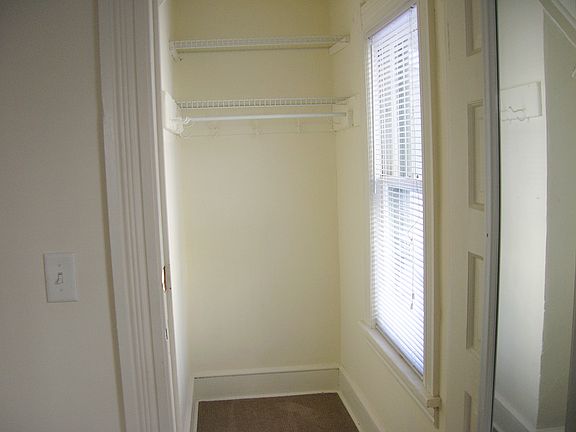3rd image of 816 Pacific St #2