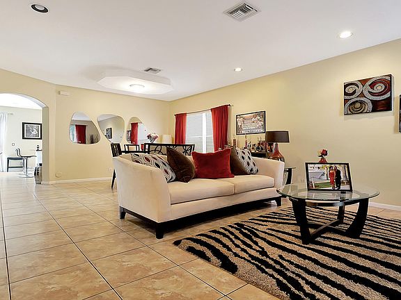 4th image of 4392 Lake Tahoe Cir