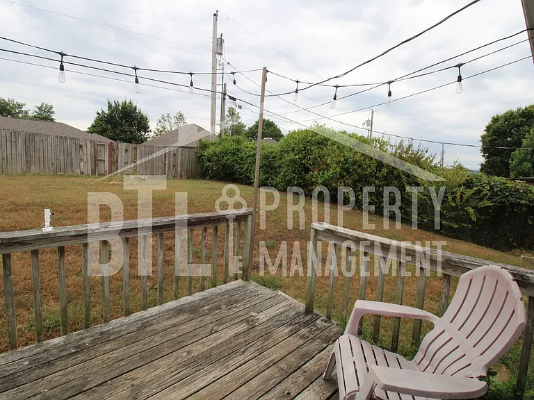 114 Rose Oneill Dr — Photo 9