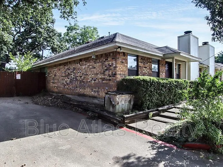 916 Hilltop Dr #B — Photo 22