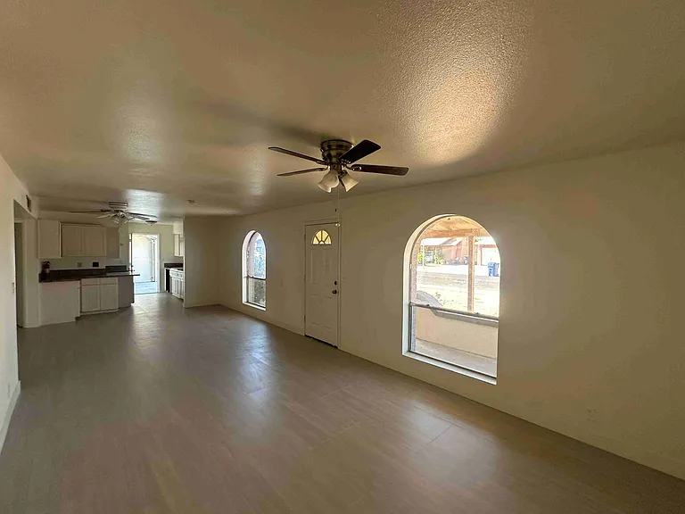 1127 W Frito Ave — Photo 10
