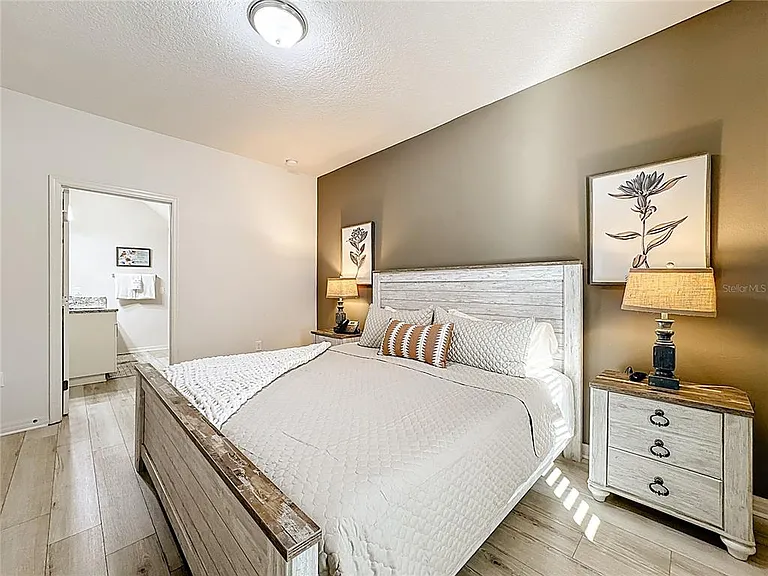 8986 Shine Dr — Photo 22