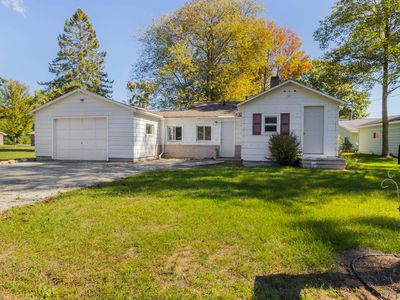 520 E Park Dr, Peshtigo, WI, 54157
