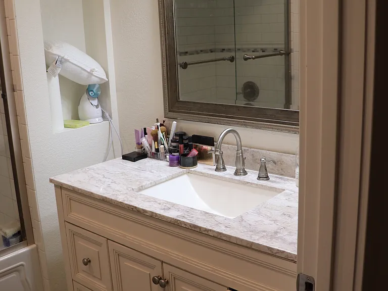 577 N Franklin St #B — Photo 10