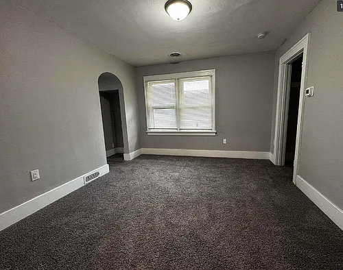 2107 Marquette St Photo 1