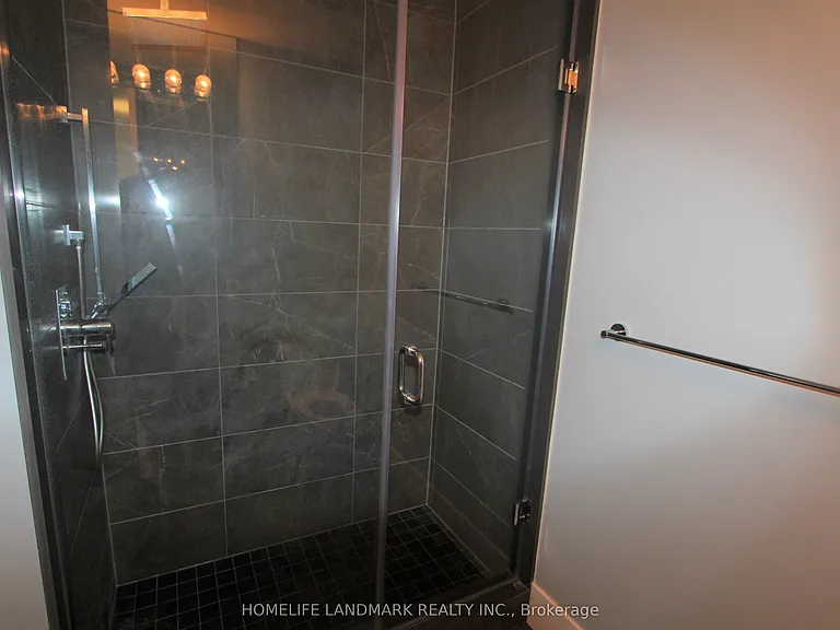 29 Queens Quay E #1019 — Photo 9