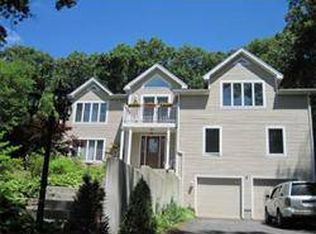 295 Worcester St, Wellesley, MA 02481