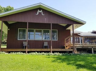 26434 212th Ave, Delhi, IA 52223