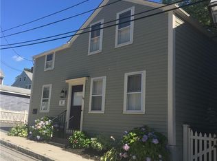 16 John St, Bristol, RI 02809