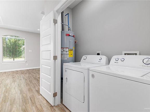 5th image of 810 N Blair Ave #2