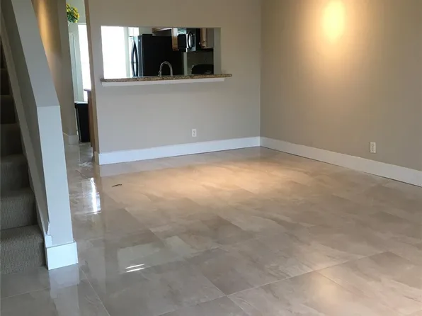 16749 Hemingway Drive #16749, Weston, FL 33326
