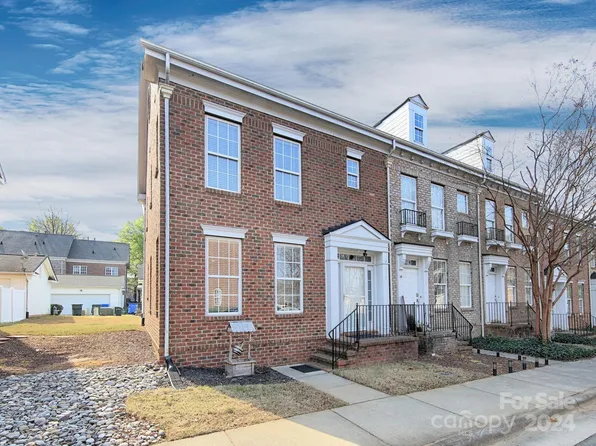 113 Quarter Ln, Mooresville, NC 28117