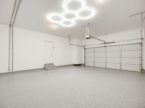 4th image of 504 Wyndham Ridge Cir