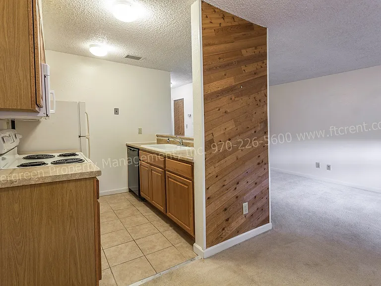 1705 Heatheridge Rd #G305 — Photo 12