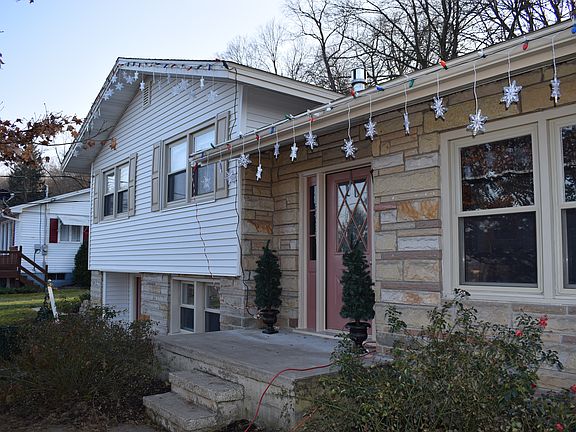 Brand new siding and roof!