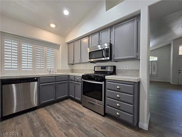 1909 Scenic Sunrise Dr — Photo 12