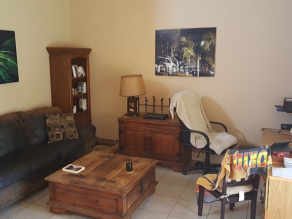 2nd image of 1019 The Pointe Dr