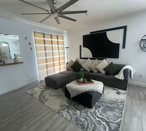 4th image of 10400 Eastpark Woods Dr