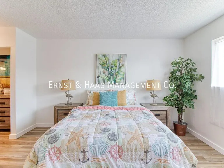 5500 Ackerfield Ave #307 — Photo 14